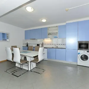  Apartamento Ruby Red & Atlantic Blue In Oceano Atlantico Portugal
