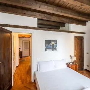 apt-wonderful-two-floors.it-lombardy.com/